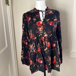 GAP Maternity top - size small